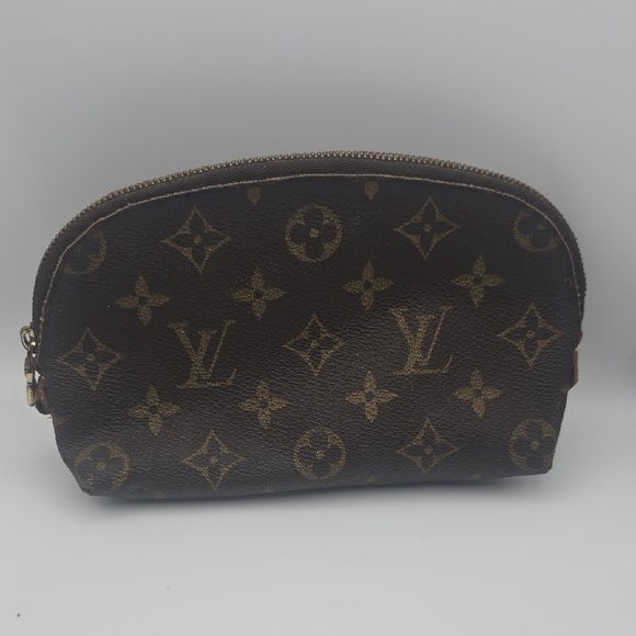 Louis Vuitton Handbags - Louis Vuitton Brown Signiture Mono Small Cosmetic Pouch (FAIR/POOR)(COA)REHAB✨️